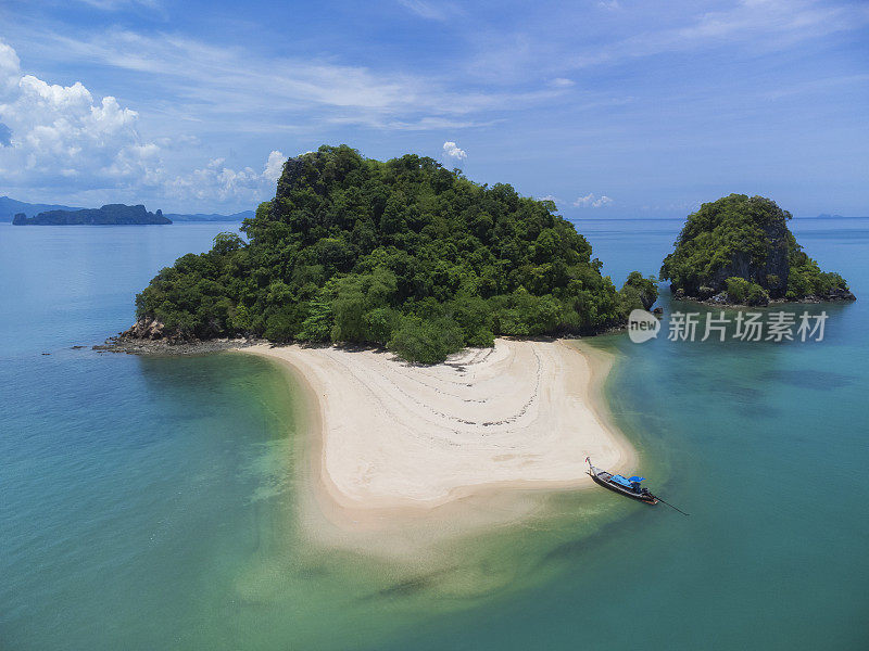 美丽的绿色泻湖和白色沙滩附近的Koh Hong岛安达曼海在甲米省，泰国。